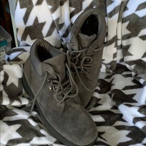 Grey boots